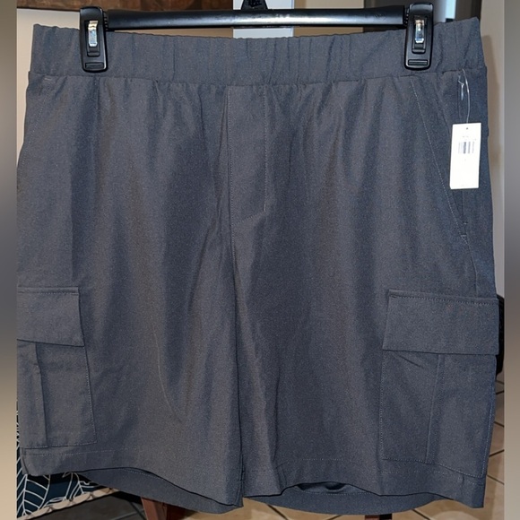Old Navy Other - Men’s gray pull on cargo shorts